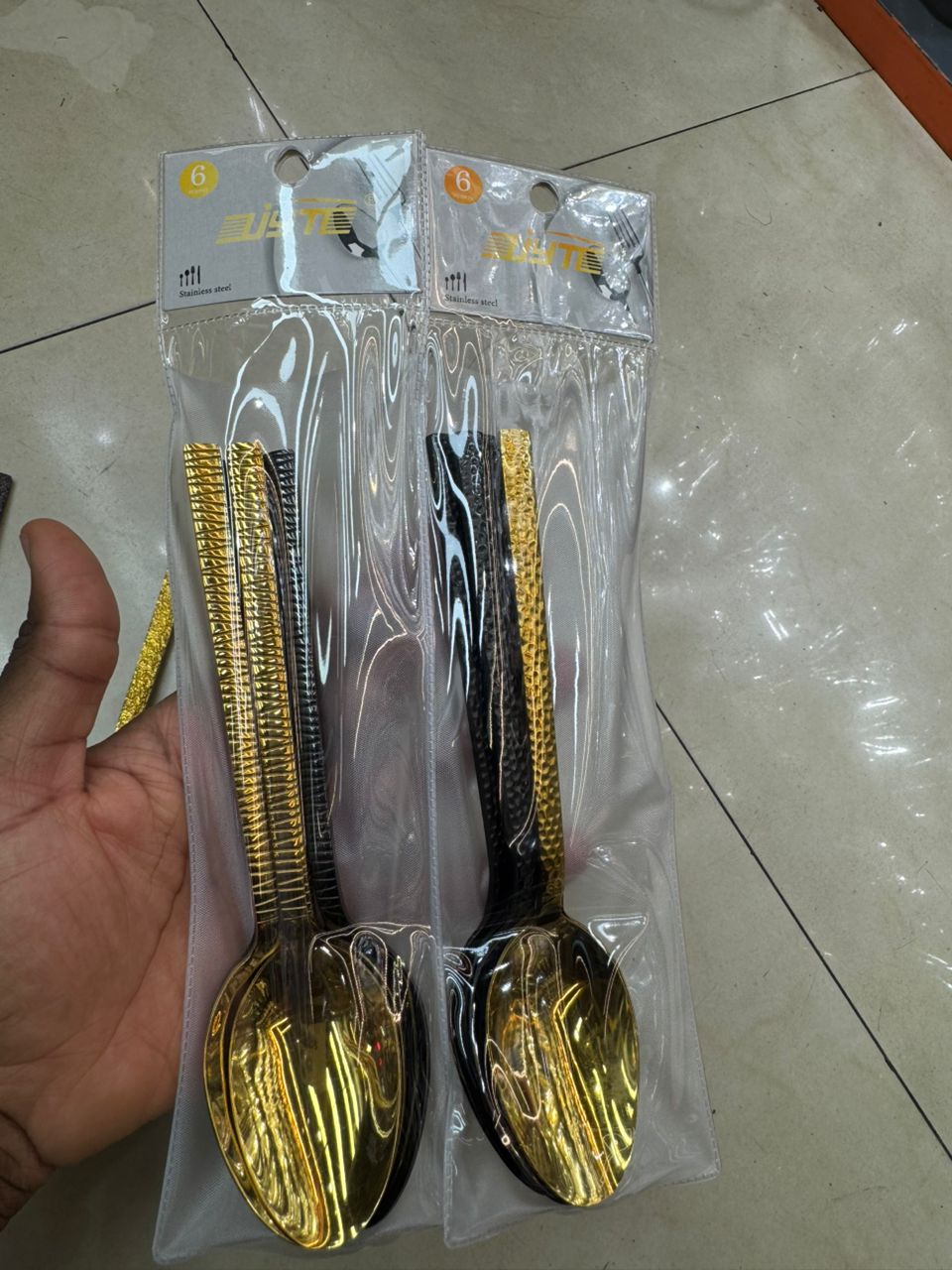 1 carton 100 set each set is 6 pcs