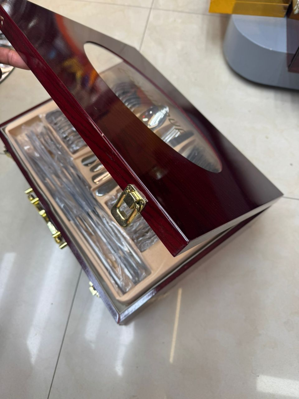 1 carton 2 unit